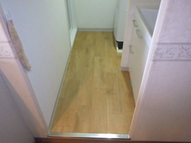 床のCFシートを張替えてイメージチェンジ<br>@福岡市早良区のリフォーム