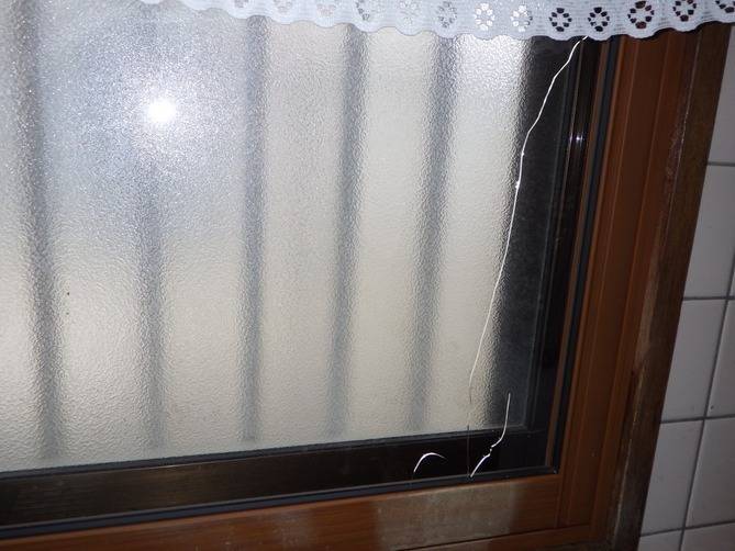 襖の張替えと割れたガラス交換<br>@福岡市早良区飯倉のリフォーム